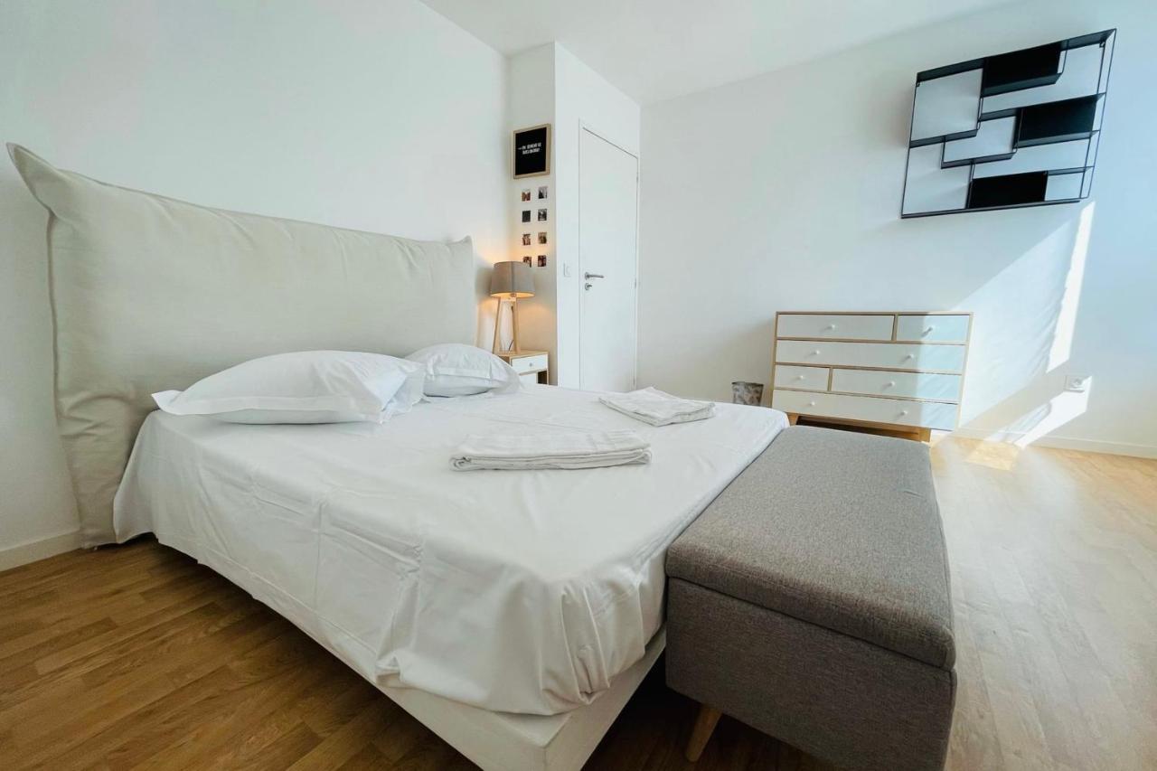 Bright Apartment In A New Building With Garage Tours Buitenkant foto