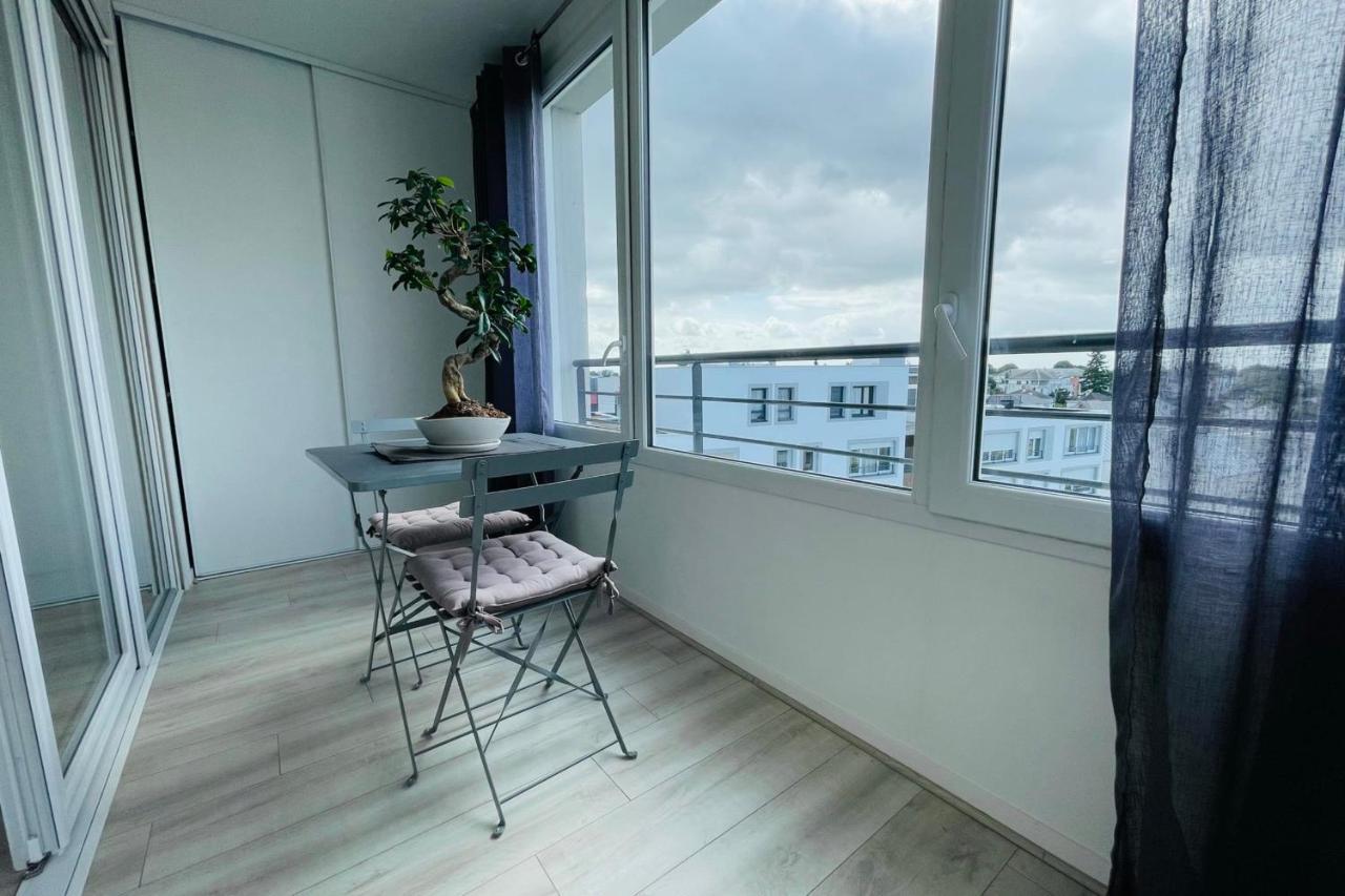 Bright Apartment In A New Building With Garage Tours Buitenkant foto